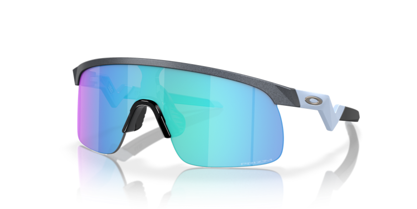 249_OAKLEYPIC1.png