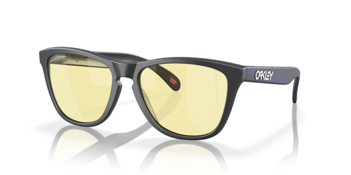 258_OAKLEYPIC1.png
